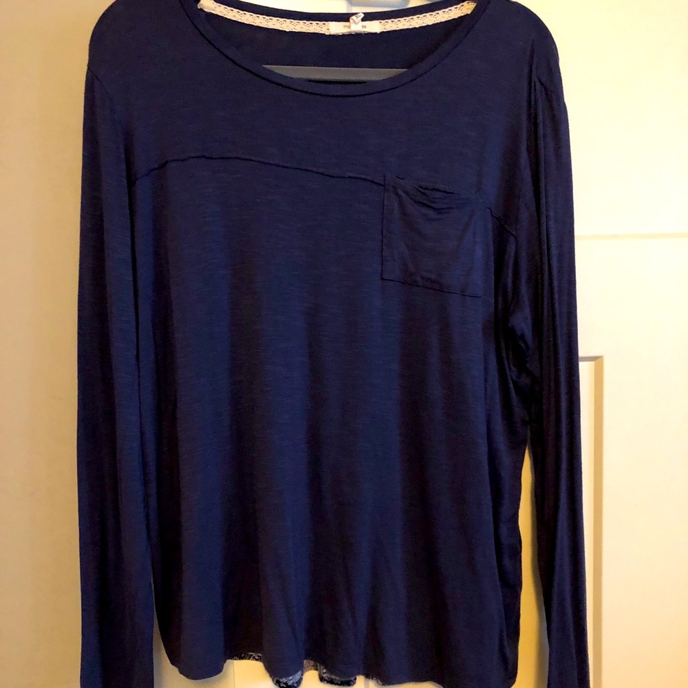 Maurices flowy top. Size XL